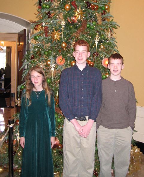 Emma Katherine Roey, Derek McCravy, and Johnathan McCravy on a field trip to the Governor's Mansion in Atlanta.